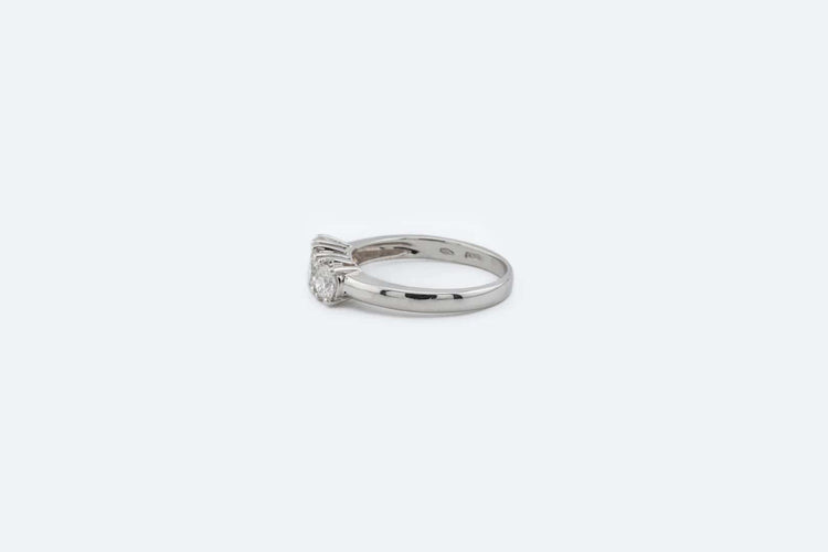 Bague 15 / Oro Bianco Trilogy in oro bianco con diamanti 58 Facettes ANL665