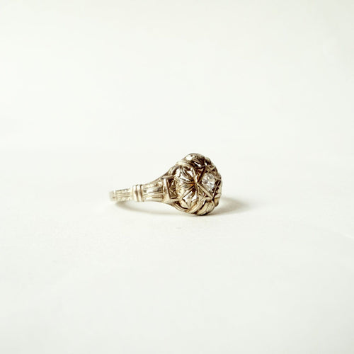 Bague 57 Bague Art déco n°96 en or blanc 18 carats et diamant 58 Facettes