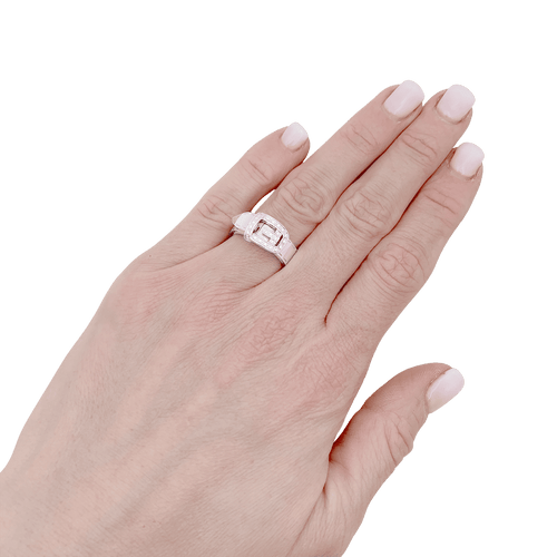 Bague 53 Bague Gucci "Ceinture" or blanc, diamants. 58 Facettes 34417