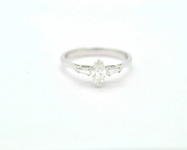 Bague Bague trilogie en diamants marquise et baguette 58 Facettes 8719