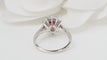 Bague 53 Bague marguerite en or blanc, rubis et diamants 58 Facettes 31286
