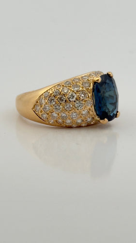 Bague 59 Bague en or jaune saphir ovale et diamants 58 Facettes
