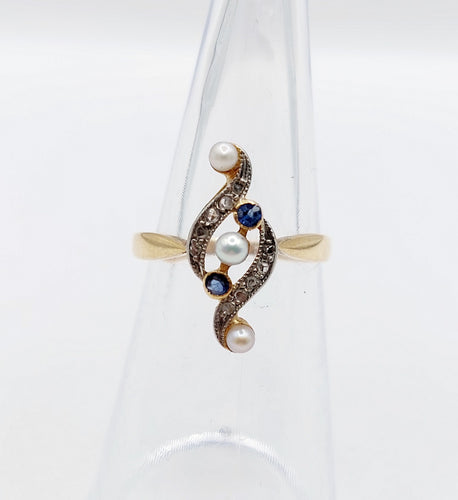 Bague 50 Bague marquise antique or et platine perles, diamants et saphirs 58 Facettes A04421