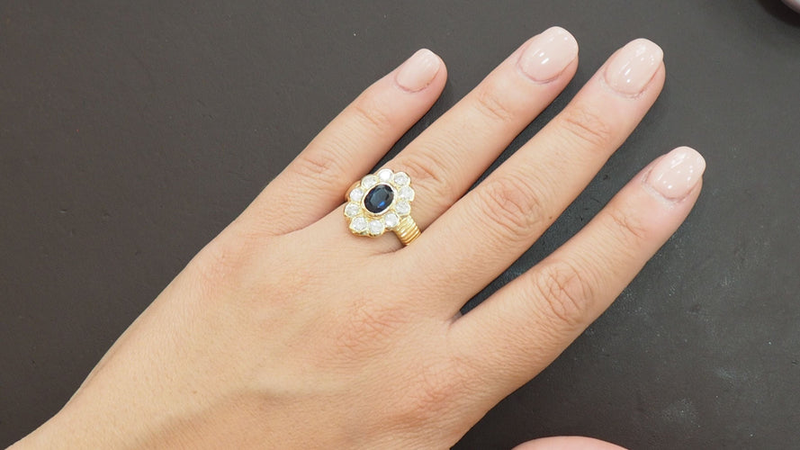 Bague saphir ovale et diamants