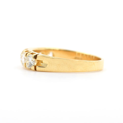 Bague 58 Bague Rivière en or jaune avec diamants 58 Facettes