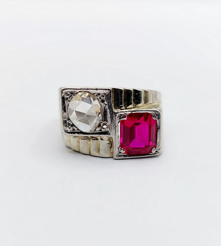 Bague 47 Bague chevalière art deco or blanc 18k et platine ornée d'un diamant taille rose et d'un rubis synthétique 58 Facettes A04973