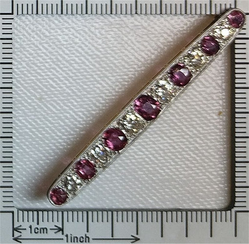 Montre Deco Dazzle : une fusion de diamants et de rubis 58 Facettes 22027-0057