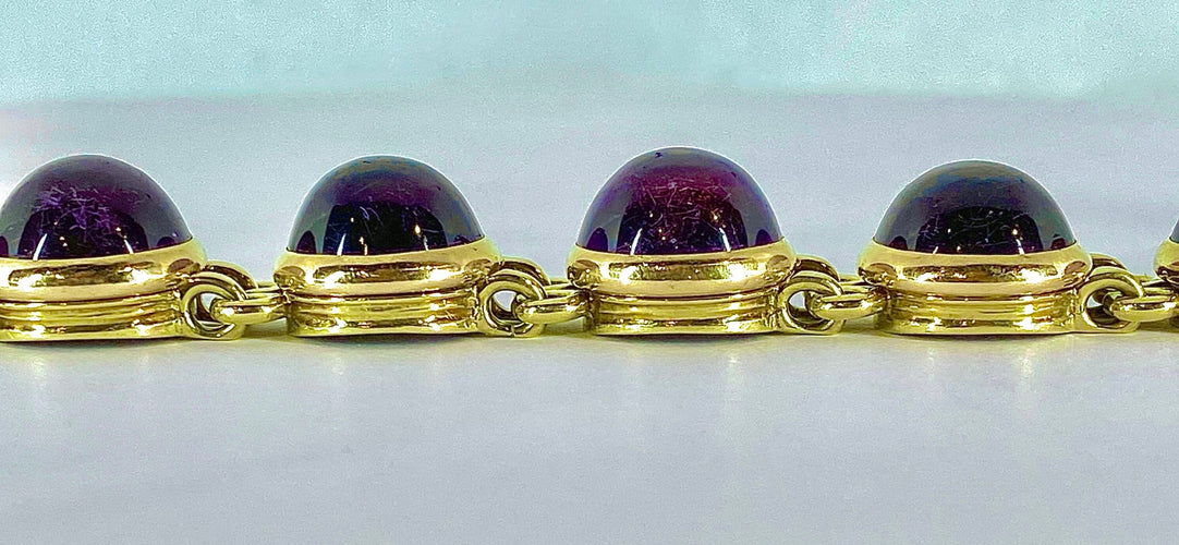 Bracelet Bracelet en or 18 carats sertie de 9 améthystes en cabochon 58 Facettes AB88