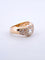 Bague 56 Bague ondulée en or jaune, diamants 58 Facettes