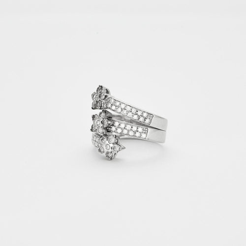 Bague 56 Bague trois joncs en or gris avec diamants 58 Facettes 240 198