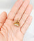 Pendentif Pendentif sceau antique en or 14k et agate gravée d’armoiries 58 Facettes A06678
