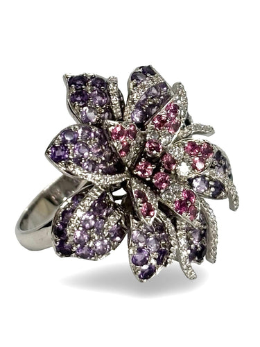Bague 63 Bague fleur MATY or blanc diamants, améthystes et tourmalines 58 Facettes 1063