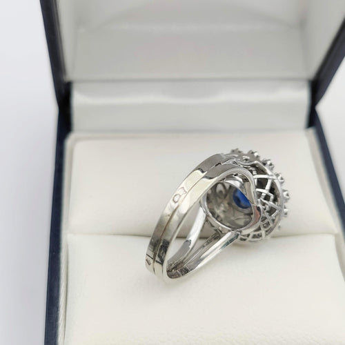 Bague 50 Bague or gris et platine, saphir, diamants 58 Facettes