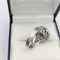 Bague 50 Bague or gris et platine, saphir, diamants 58 Facettes