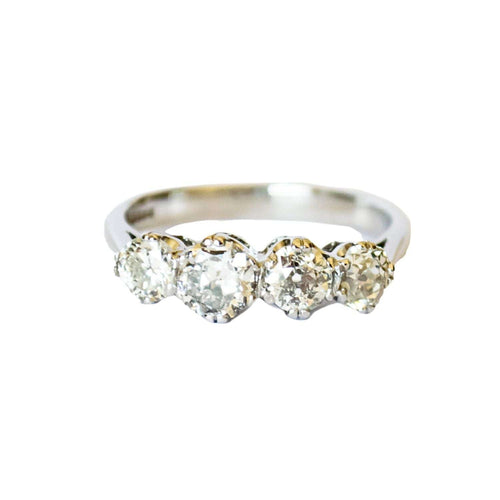 Bague BAGUE AU DESIGN CLASSIQUE DES ANNÉES 1950-1955 EN OR 18 KT AVEC DIAMANTS 58 Facettes A2358(285)