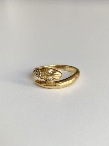 Bague 56 Bague serpent or jaune et diamants 58 Facettes
