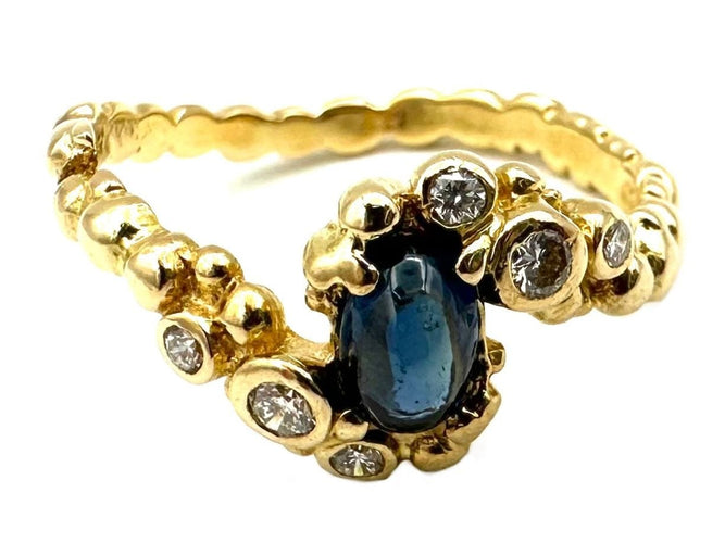 Bague 54 GILBERT ALBERT. Bague or jaune 18K, saphir et diamants 58 Facettes