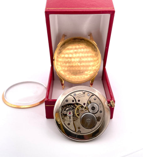 Montre Montre vintage Universal Geneve , or 58 Facettes