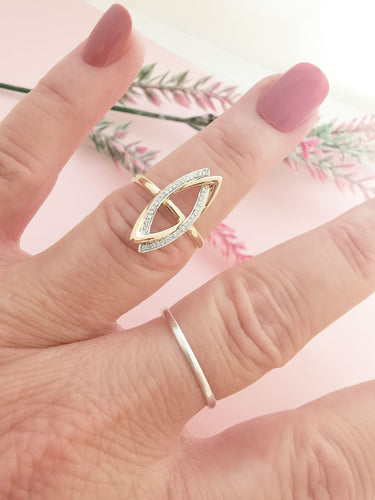 Bague 54.5 Bague Moderne Diamants Or 2 tons 58 Facettes AA 1613
