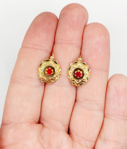 Dormeuses antique or rose 18k étoile et pierres rouges (circa 1900) 58 Facettes A05839