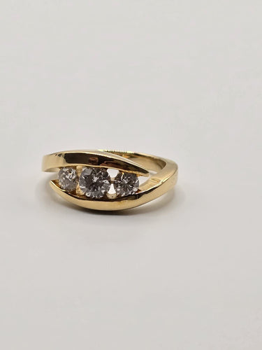 Bague 54 Bague OR Jaune 18k (750/1000e) sertie de 3 diamants pour un total 1cts 58 Facettes 1CA00000-67