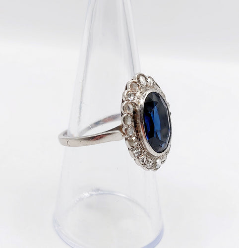 Bague 56.5 Bague marguerite antique, Platine, saphir synthétique et diamants taille roses (circa 1910) pompadour 58 Facettes A05897