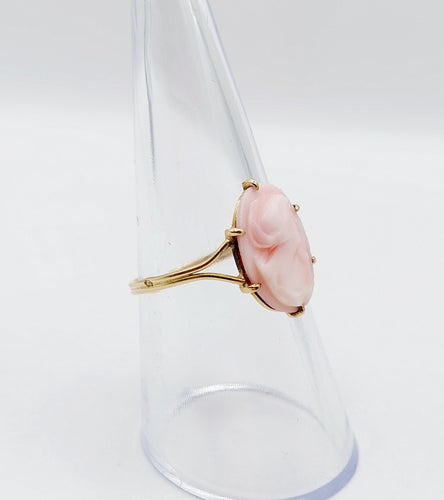 Bague 55 Bague antique or jaune, camée coquille rose à la jeune fille 58 Facettes A05233