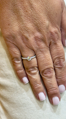 Bague 53 Cartier - Solitaire en platine et diamants 58 Facettes