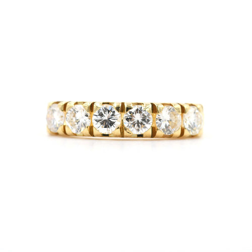 Bague 58 Bague Rivière en or jaune avec diamants 58 Facettes