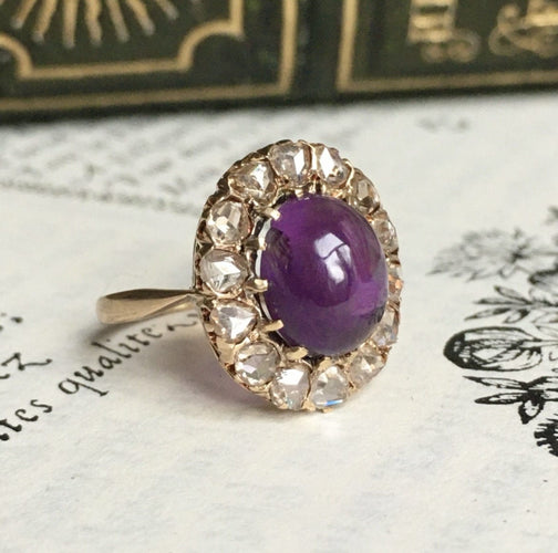 Bague 53 Bague ancienne sertie d’une améthyste cabochon et diamants en or jaune 18k 58 Facettes