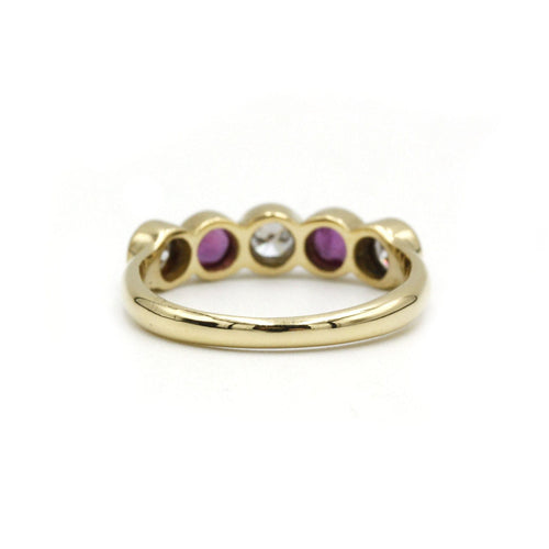 Bague 51 Bague or, diamants et rubis 58 Facettes 1064