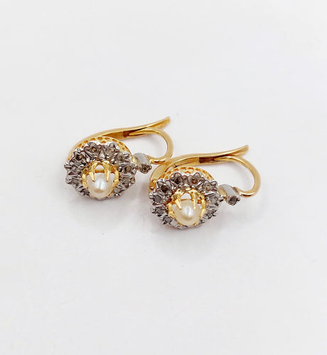 Dormeuses marguerite antique or 18k perle et diamants taille roses (circa 1900)