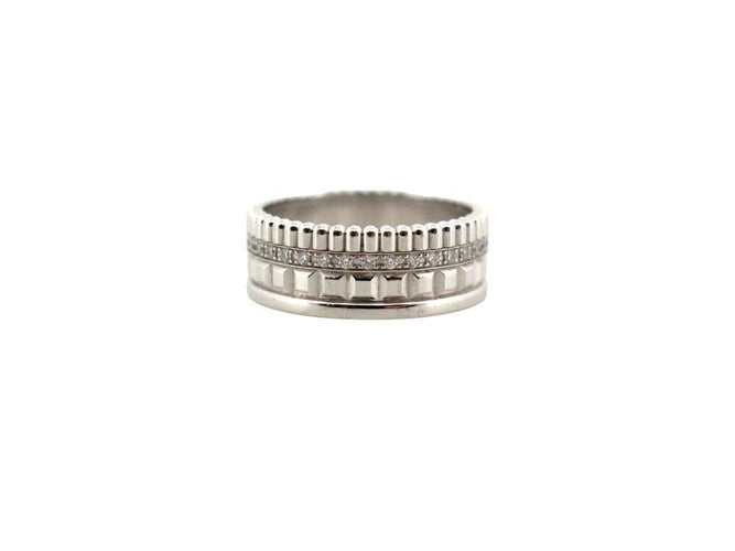 Bague 54 bague BOUCHERON quatre radiant edition pm jrg02486 54 or blanc 18k diamant 58 Facettes 266989