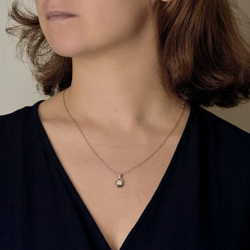 Collier Collier en or blanc, platine et diamant 58 Facettes COMP1180