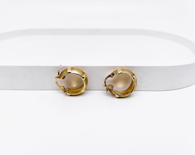 Boucles d'oreilles Créoles larges or jaune amati et brillant 58 Facettes