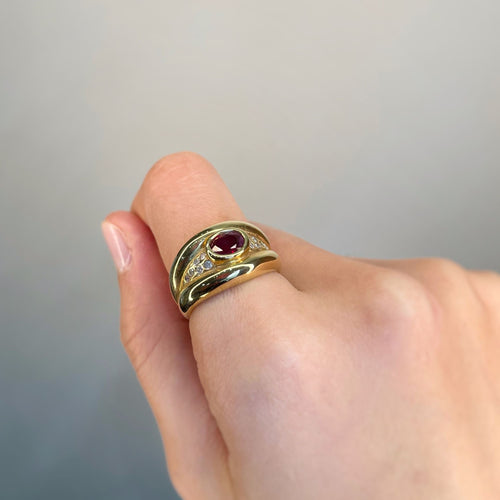 Bague 57 Bague - Or, rubis et diamants 58 Facettes 210257R