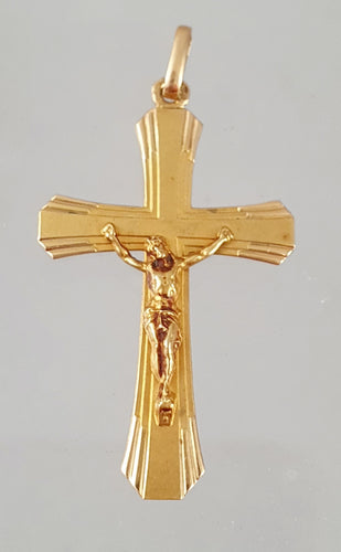 Pendentif PETITE CROIX OR JAUNE AVEC CHRIST 58 Facettes