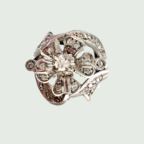 Bague SORTIJA ESTILO RETRO EPOCA 1940-1945 de ORO 18K con DIAMANTES 58 Facettes Q905A