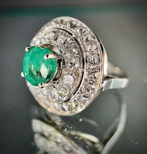 Bague 51 Ancienne bague or blanc, émeraude fin XIXème siècle 58 Facettes