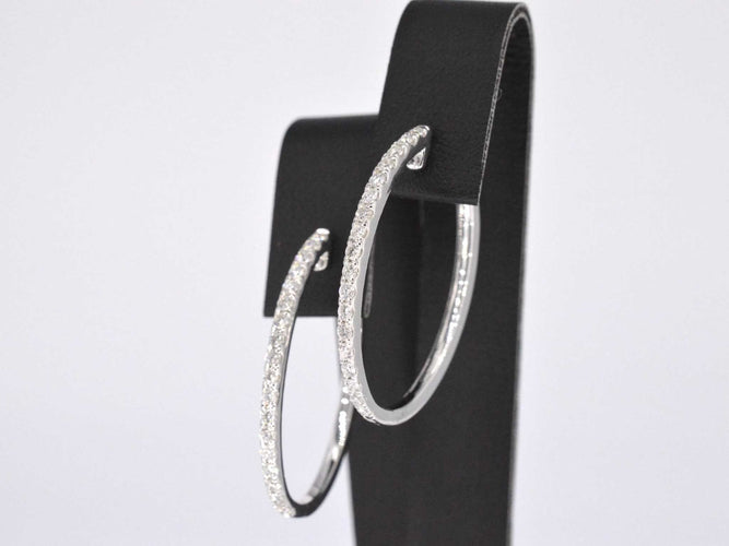 Boucles d'oreilles Boucles d'oreilles créoles en or blanc avec diamants 58 Facettes 2051