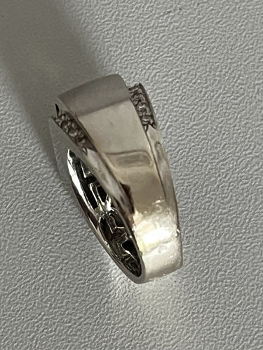 Bague 51 Bague Chevalière Or Gris Péridot Diamants 58 Facettes LOT 6121