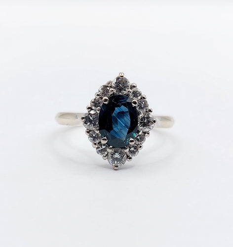 Bague 51 Bague marquise style art déco or blanc ornée d'un saphir naturel et de diamants taille brillants 58 Facettes A04625