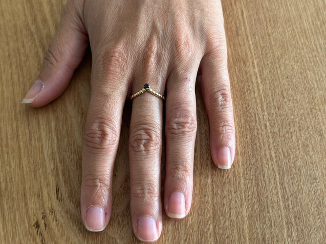 Bague 57.5 Bague or jaune et saphir 58 Facettes