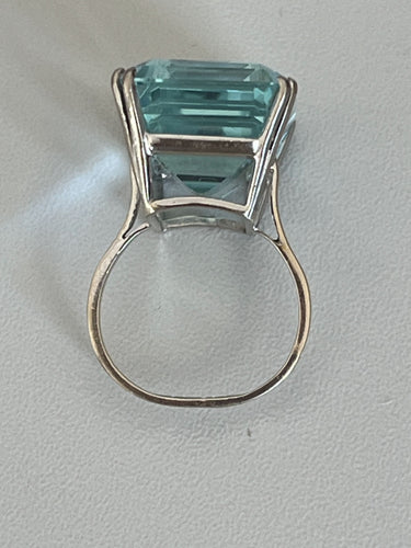 Bague 52 Bague or blanc Aigue-Marine 58 Facettes 5703