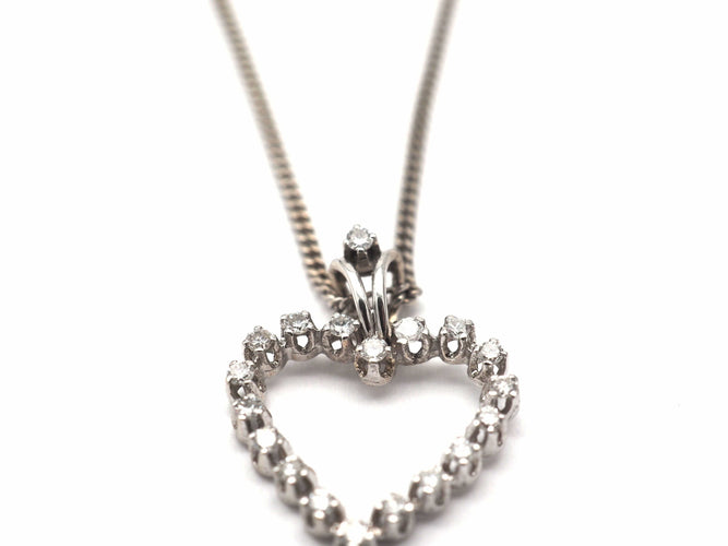 Collier Collier en or blanc 750 mil et pendentif cœur en diamants 58 Facettes
