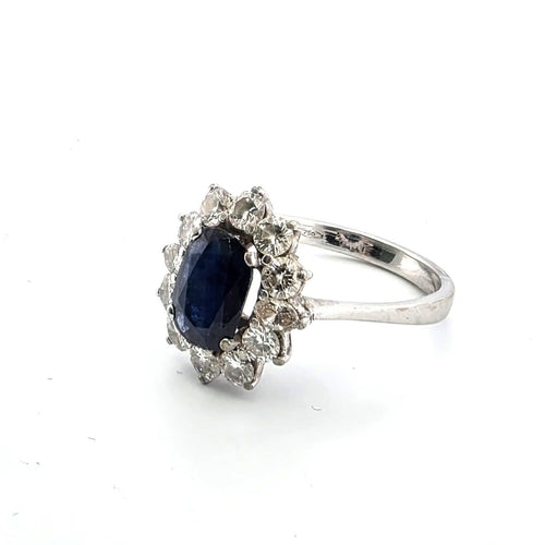Bague 61 Anello en or blanc avec saphir central et diamants 58 Facettes