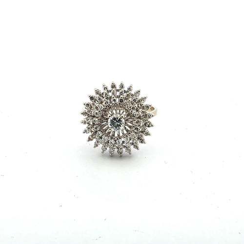 Bague 56 Anello - Anello en or blanc 18k et diamants 58 Facettes
