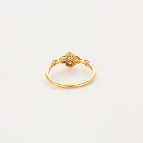 Bague 48 Bague Cartier "Inde Mystérieuse" en or jaune et diamants 58 Facettes