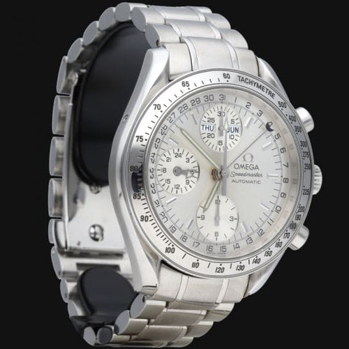 Montre Omega Montre Speedmaster Day Date Chronographe 58 Facettes MT40954