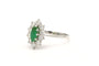 Bague 60 Bague contemporaine en or blanc 18 carats sertie d'une émeraude et de diamants "taille" brillant (+-0.6ct) 58 Facettes B596